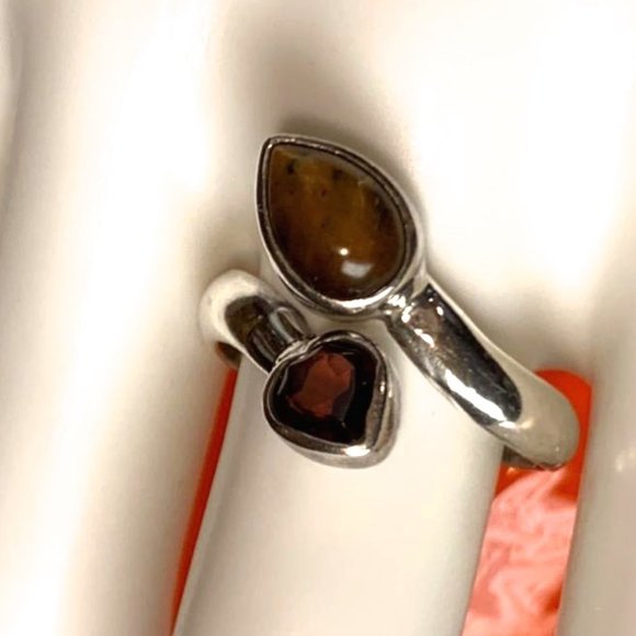 Solid Vintage Tiger Eye and Garnet Semi-Precious Gemstone Ring- SZ 9 1/4 - Picture 3 of 6
